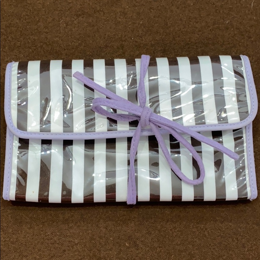 Henri Bendel jewelry carrier